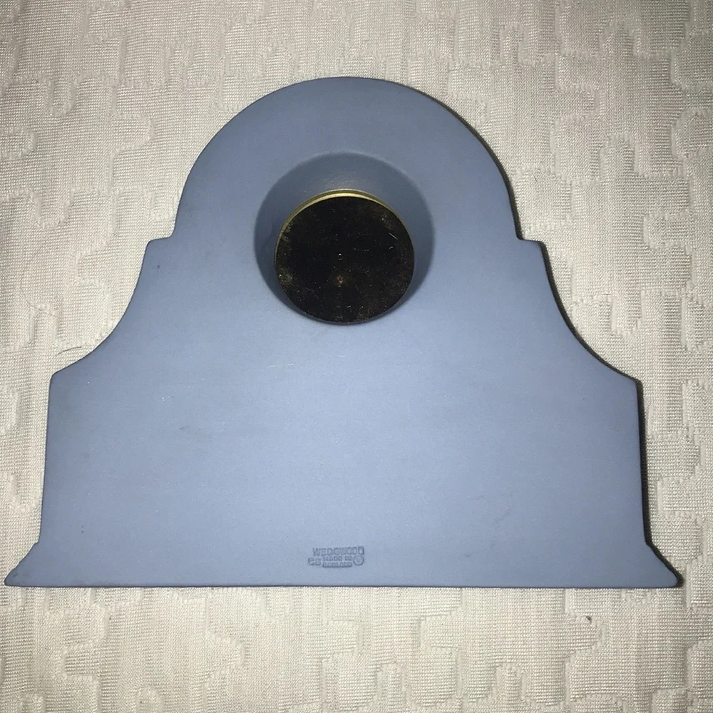 Wedgwood Blue Jasperware Desk/Shelf/Mantle Clock